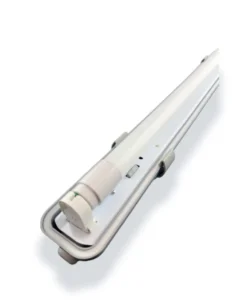 Komplettset - 120cm Einzelfassung - IP65 Feuchtraum -Wannenleuchte + 18W LED Röhre 6000K - 865 - Tageslichtweiß - Komplett